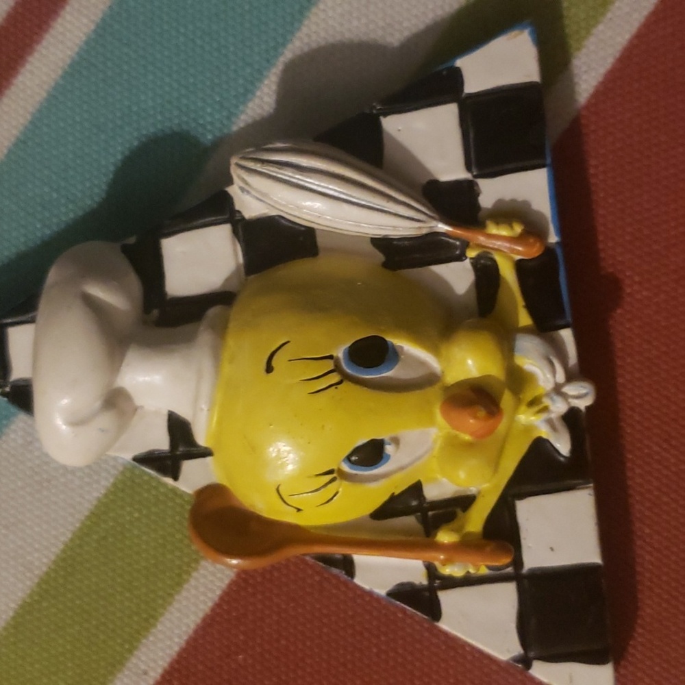 1996 Warner Bros 3D Tweety Bird refrigerator magnet - Picture 2 of 3